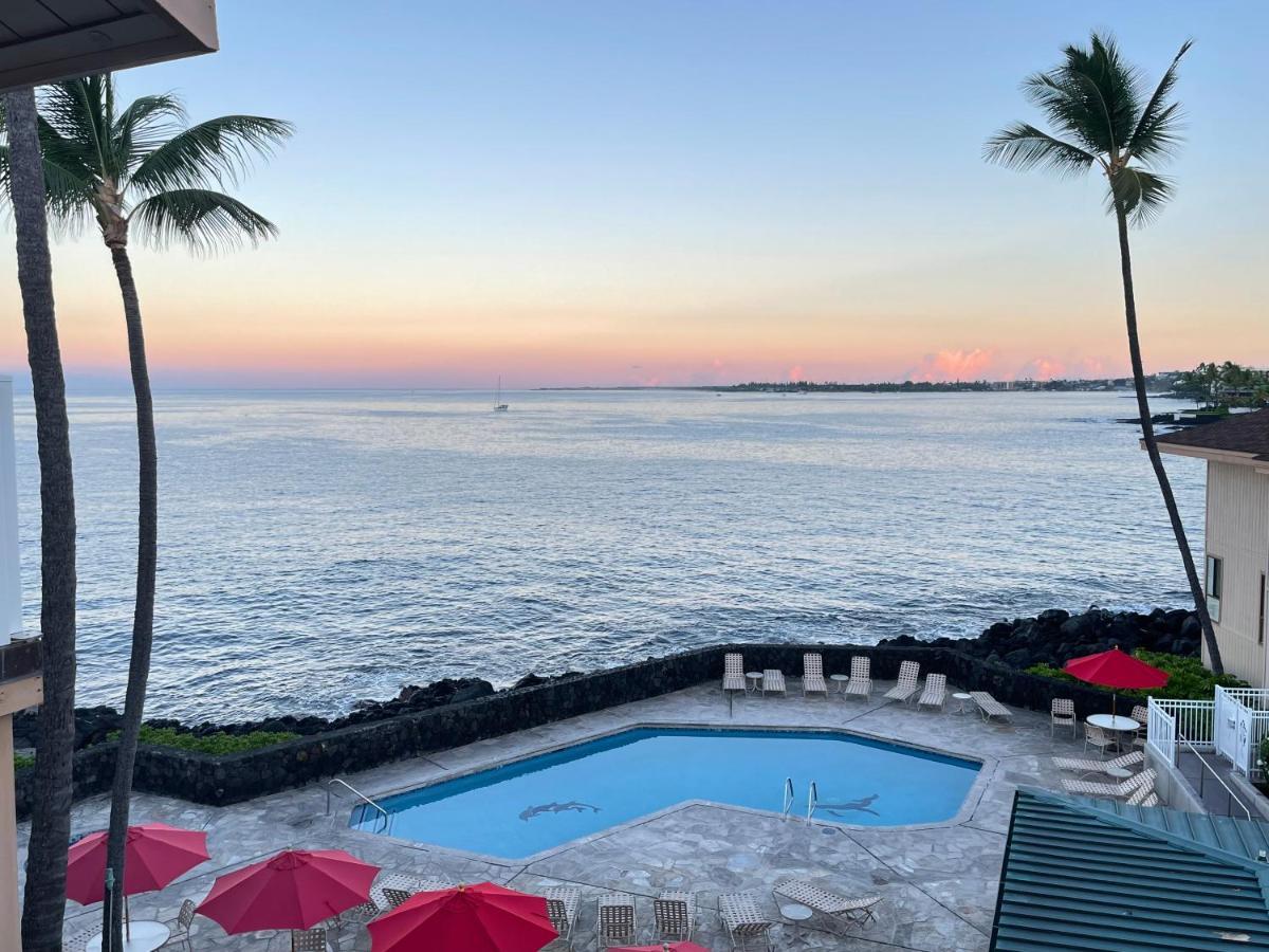 Sea Village Condo With Unobstructed Ocean Views And Oceanside Pool Kailua-Kona Extérieur photo